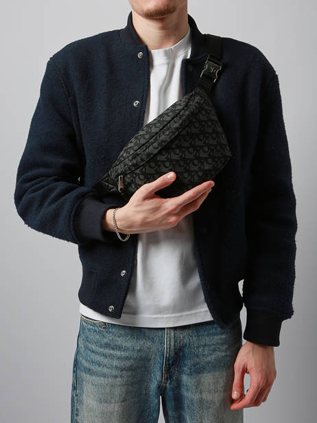 Sac Banane Calvin klein jeans Noir unstructured 4G3177G vue secondaire 1